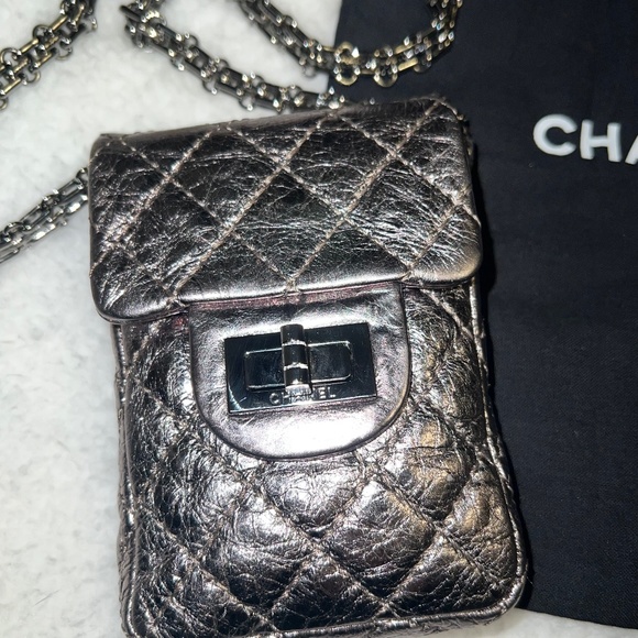 silver chanel crossbody black